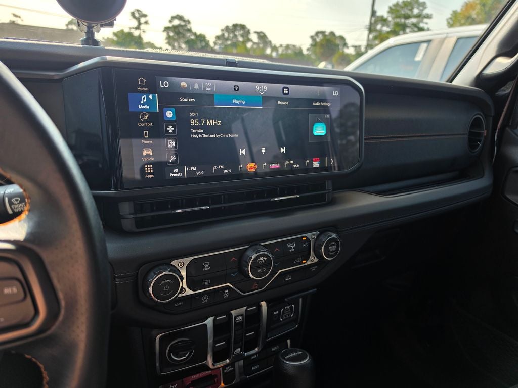 2024 Jeep Gladiator Mojave