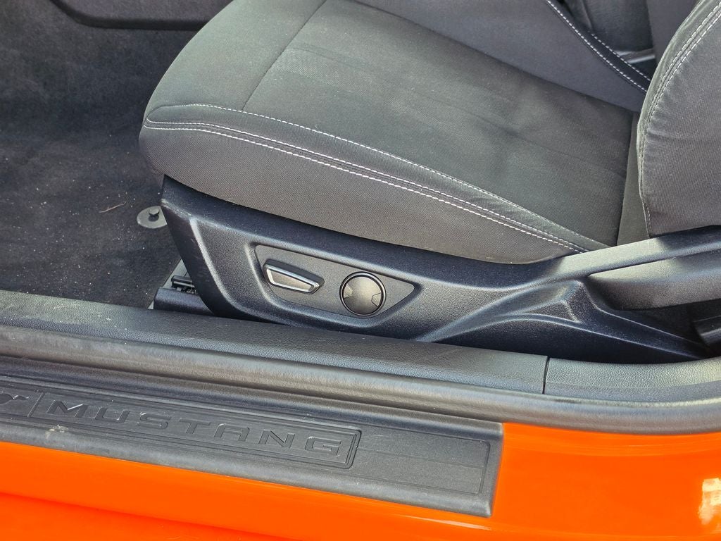 2021 Ford Mustang GT COUPE