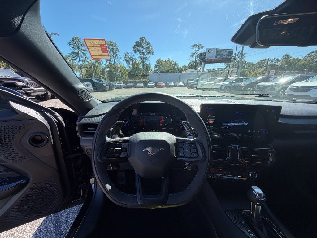 2025 Ford Mustang EcoBoost