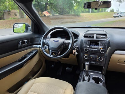 2017 Ford Explorer Base