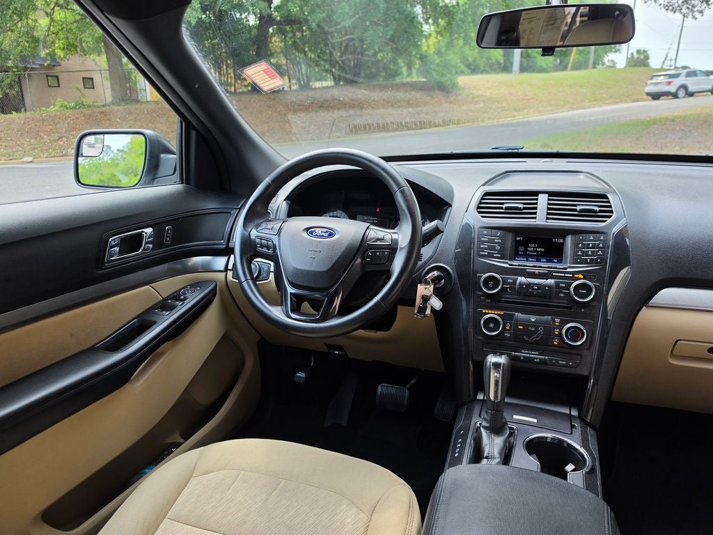 2017 Ford Explorer Base