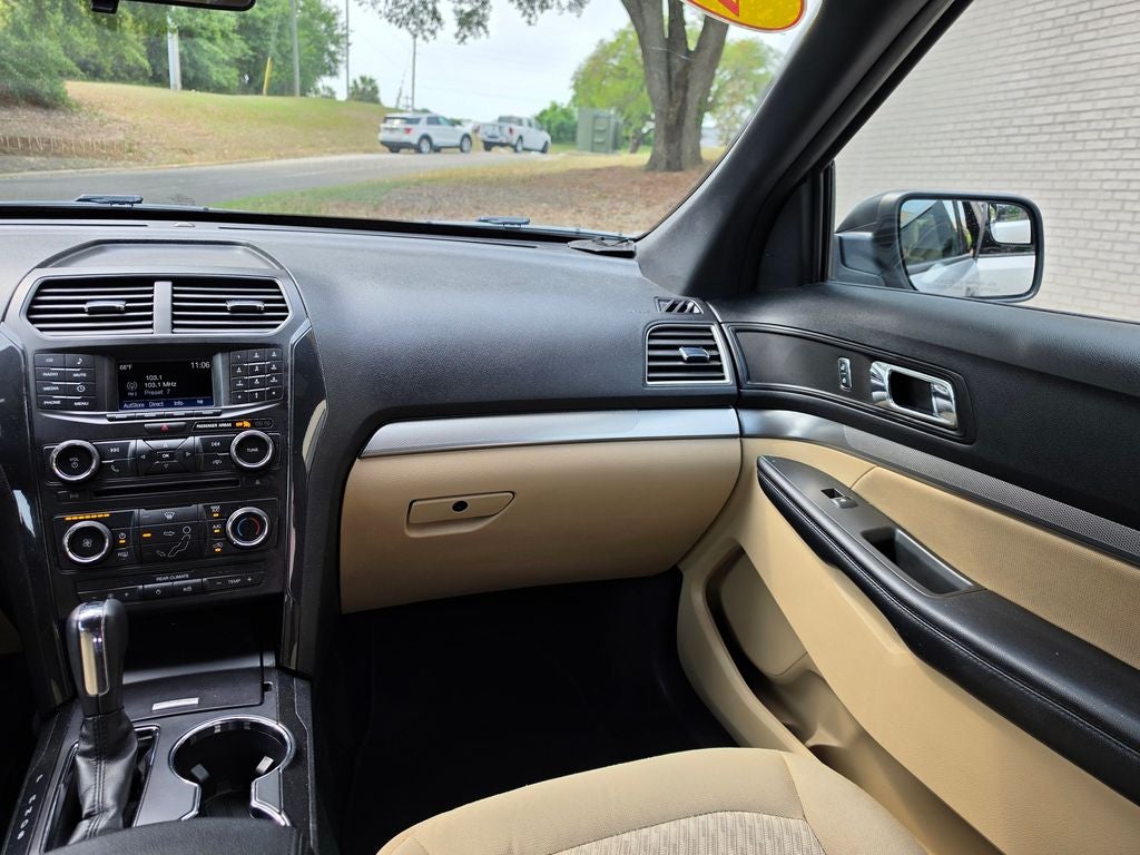 2017 Ford Explorer Base