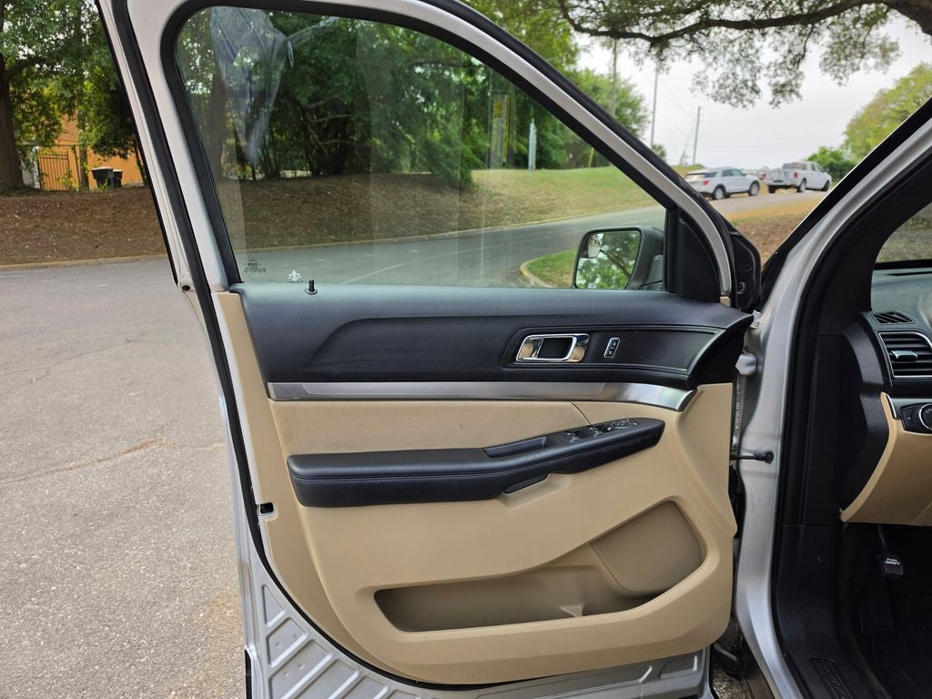 2017 Ford Explorer Base