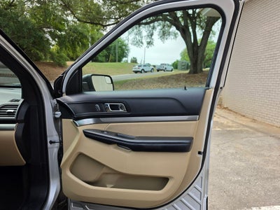 2017 Ford Explorer Base