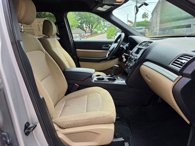 2017 Ford Explorer Base
