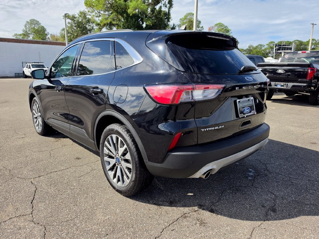 2022 Ford Escape Hybrid Titanium