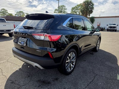 2022 Ford Escape Hybrid Titanium