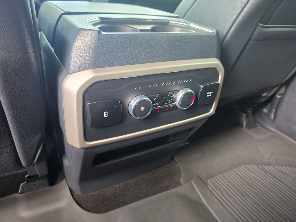 2023 Ford Expedition Limited Stealth edition