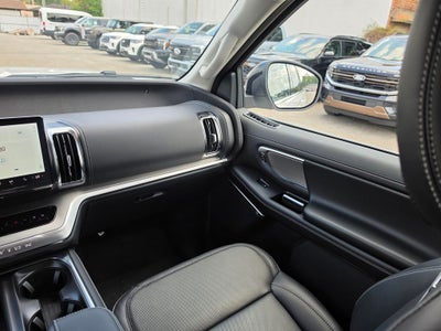 2027 Ford Expedition Platinum