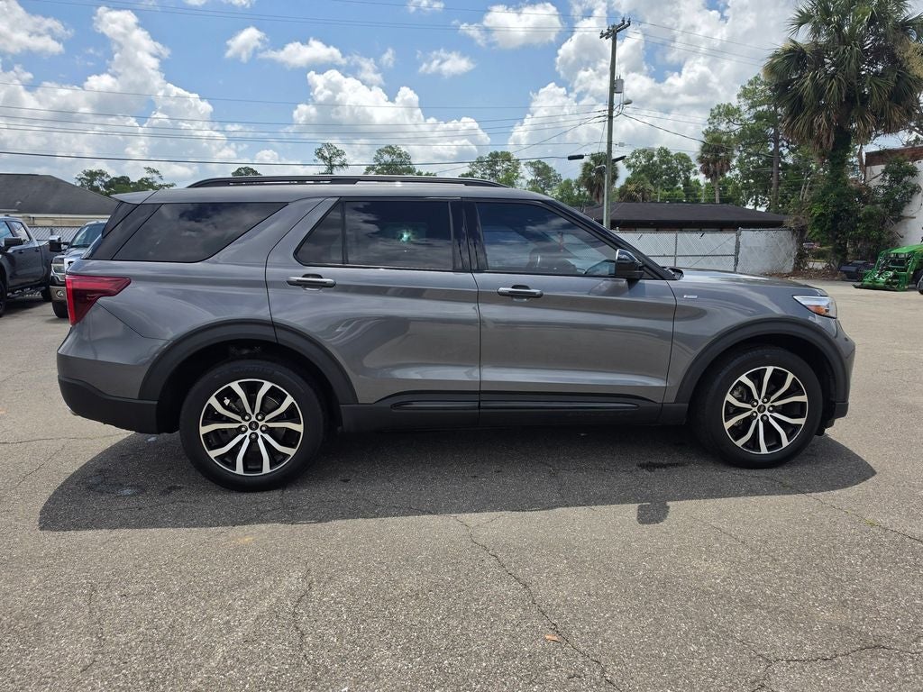 2023 Ford Explorer ST-Line