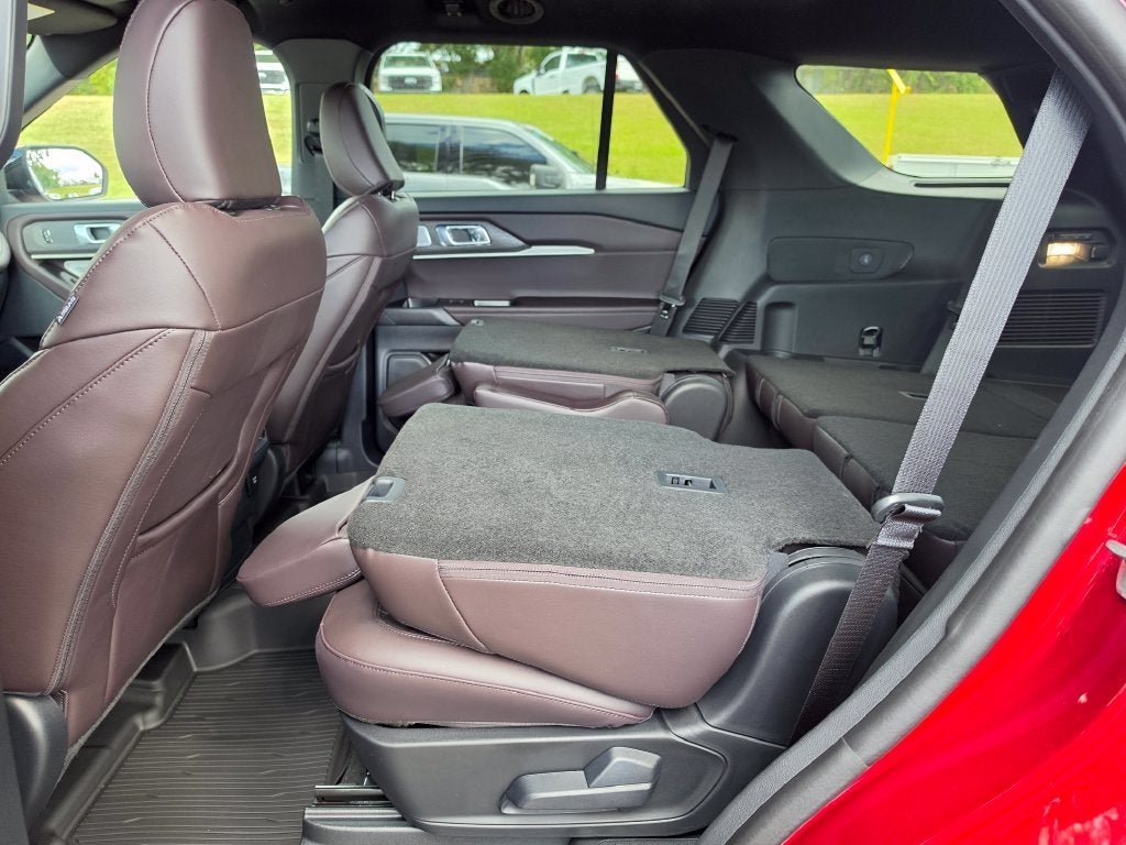 2027 Ford Explorer Platinum