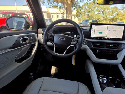 2027 Ford Explorer Platinum