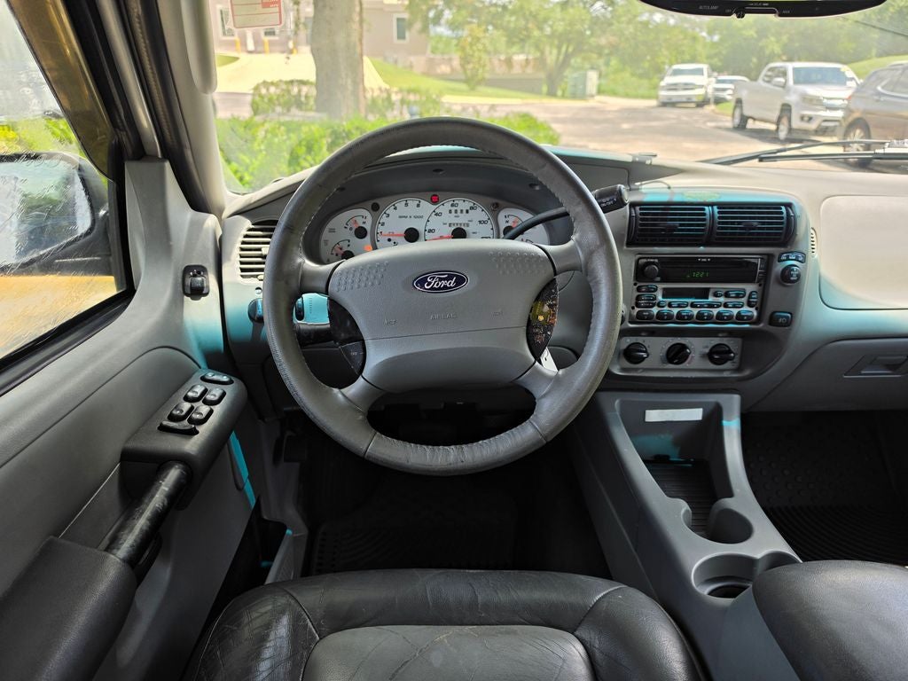 2003 Ford Explorer Sport Trac XLS