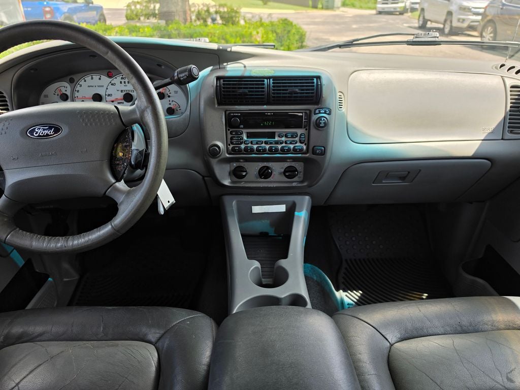 2003 Ford Explorer Sport Trac XLS