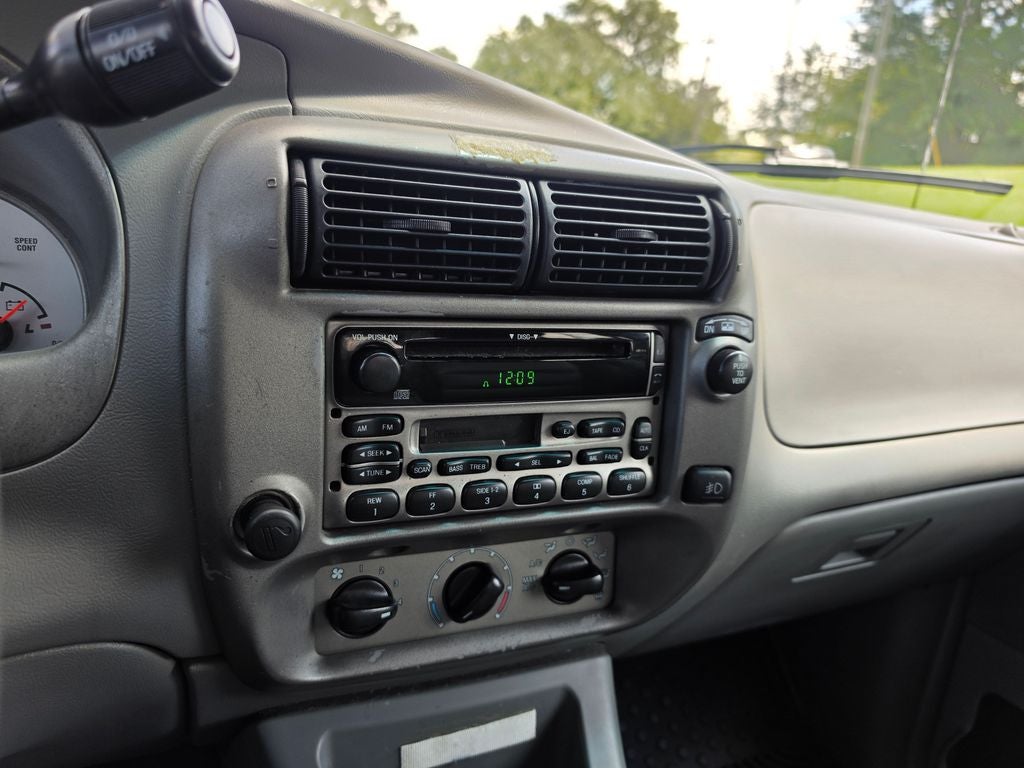 2003 Ford Explorer Sport Trac XLS