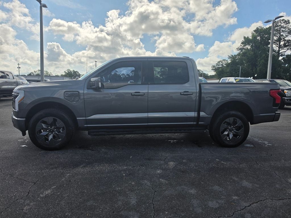 2023 Ford F-150 Lightning Lariat