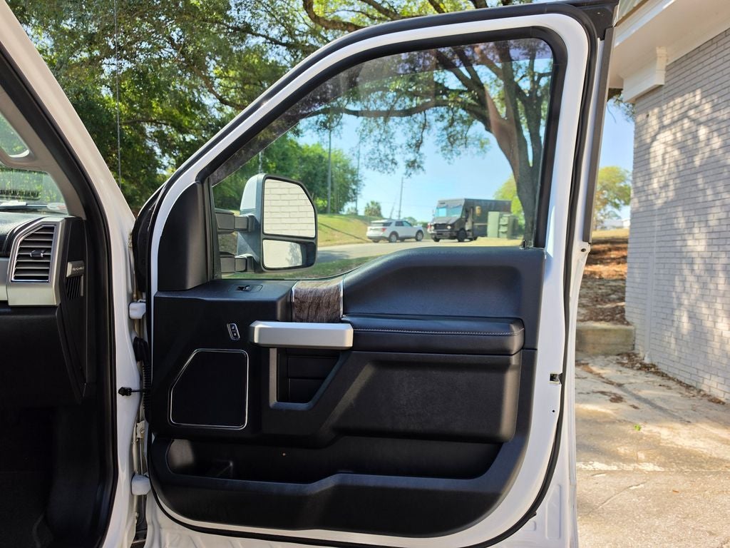 2017 Ford F-250SD Lariat