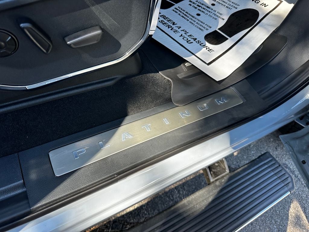 2025 Ford F-250SD Platinum