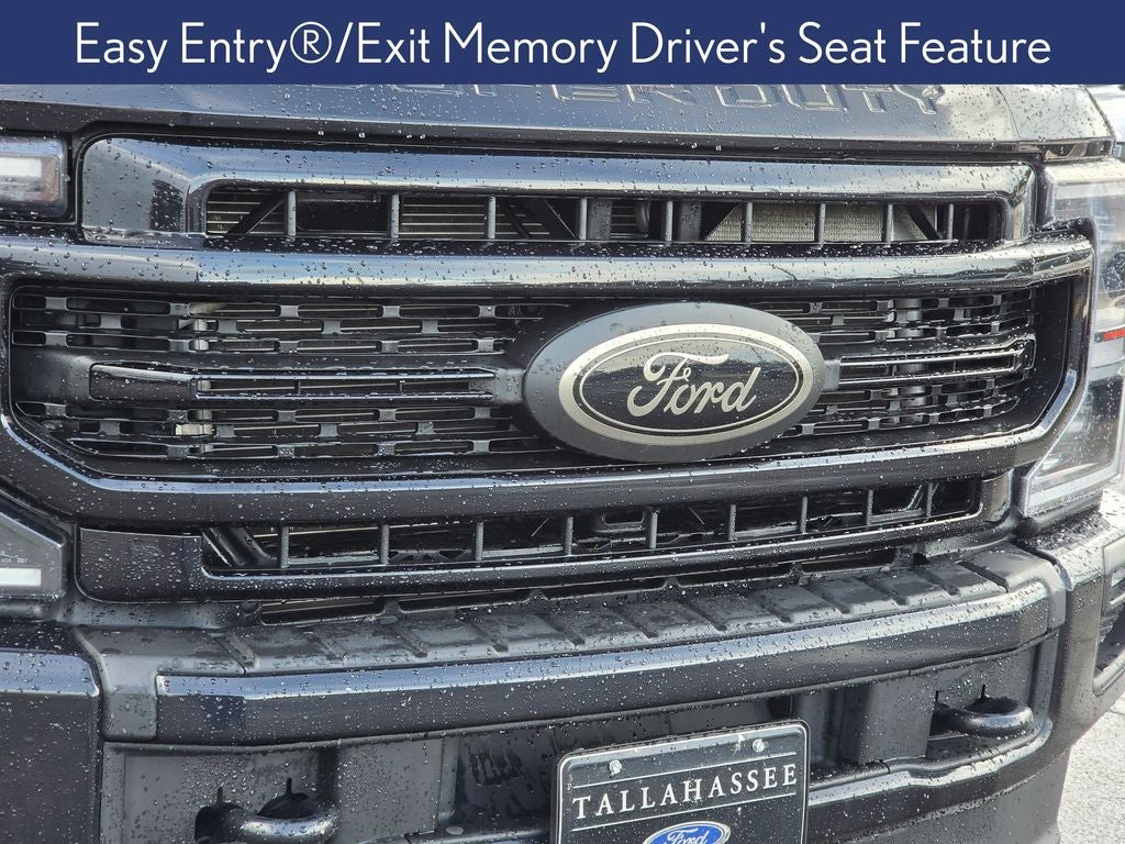 2022 Ford F-350SD Lariat
