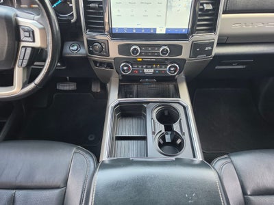2022 Ford F-350SD Lariat