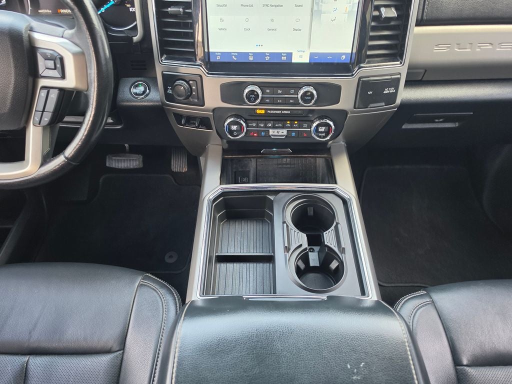 2022 Ford F-350SD Lariat