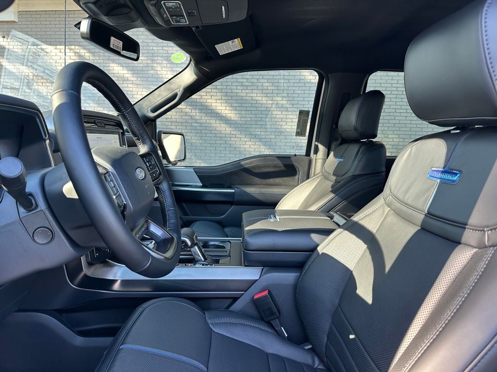2025 Ford F-150 Platinum