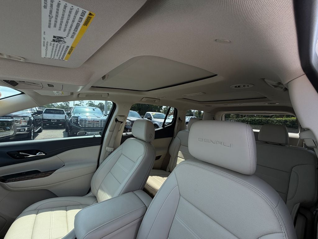 2023 GMC Acadia Denali