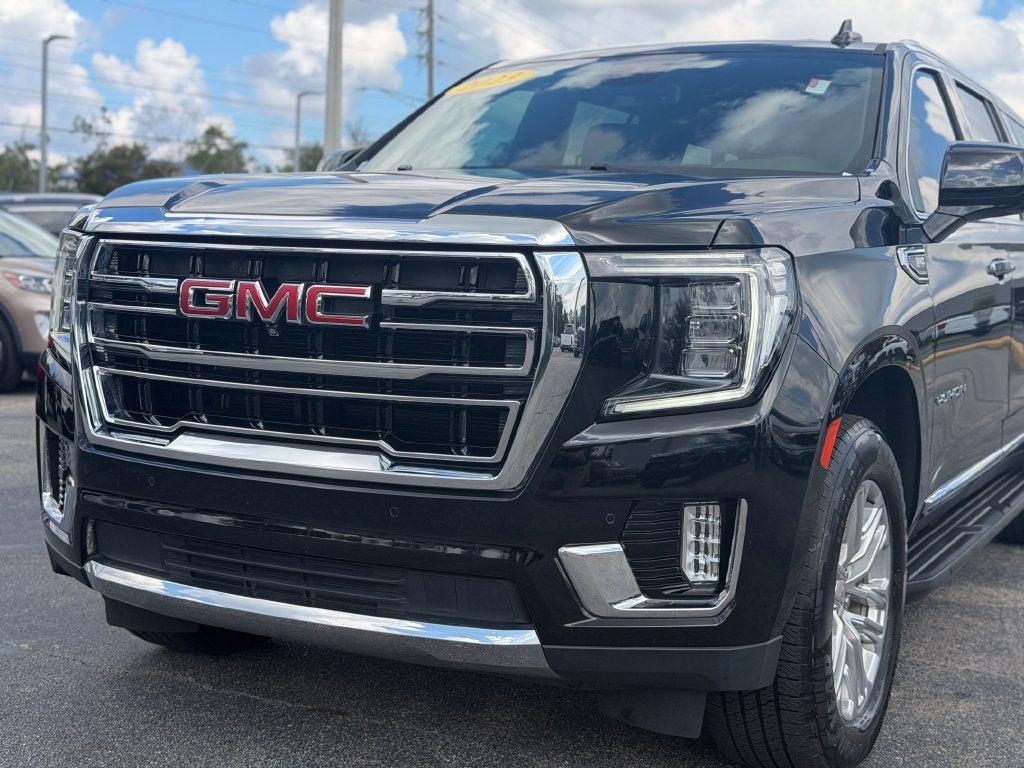 2023 GMC Yukon XL SLT