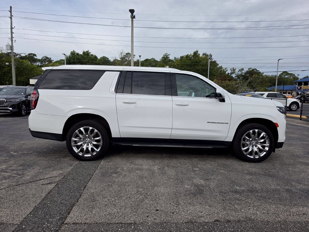 2022 Chevrolet Suburban LT