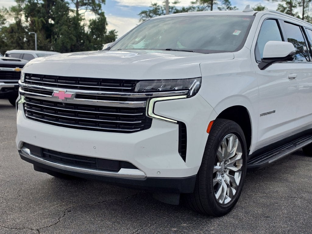 2022 Chevrolet Suburban LT