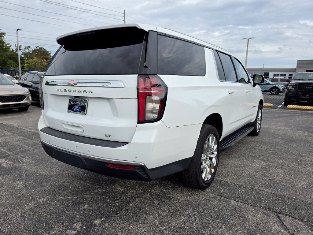 2022 Chevrolet Suburban LT