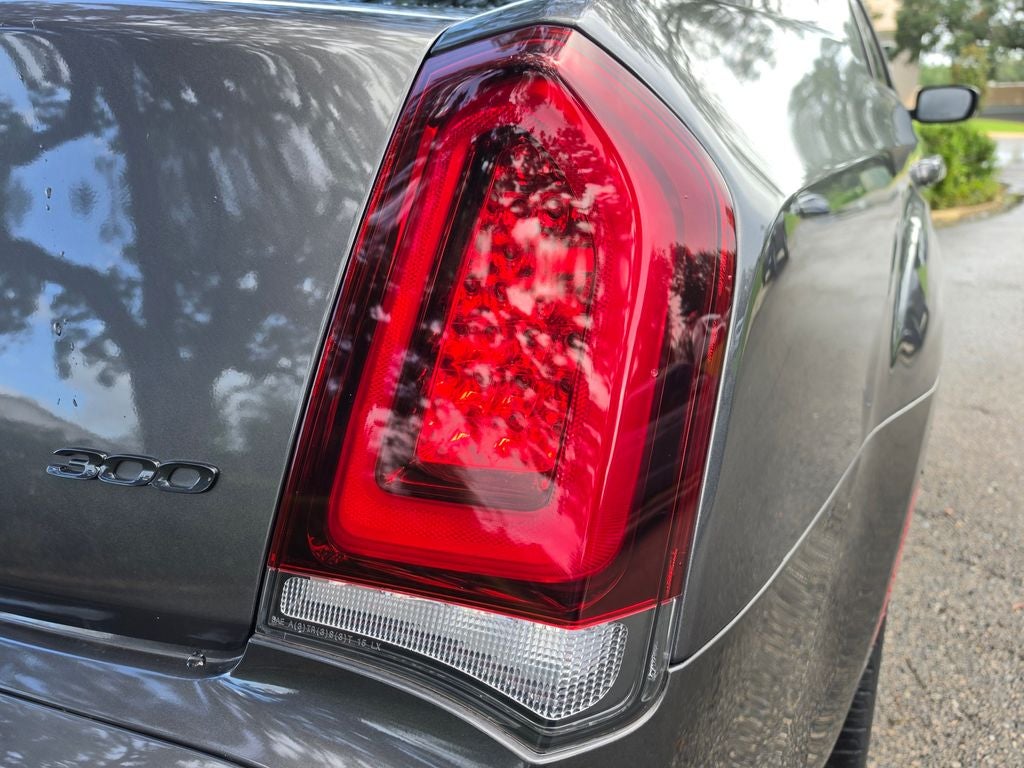 2022 Chrysler 300 Touring