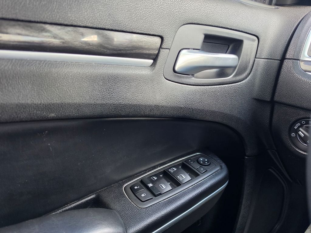 2022 Chrysler 300 Touring