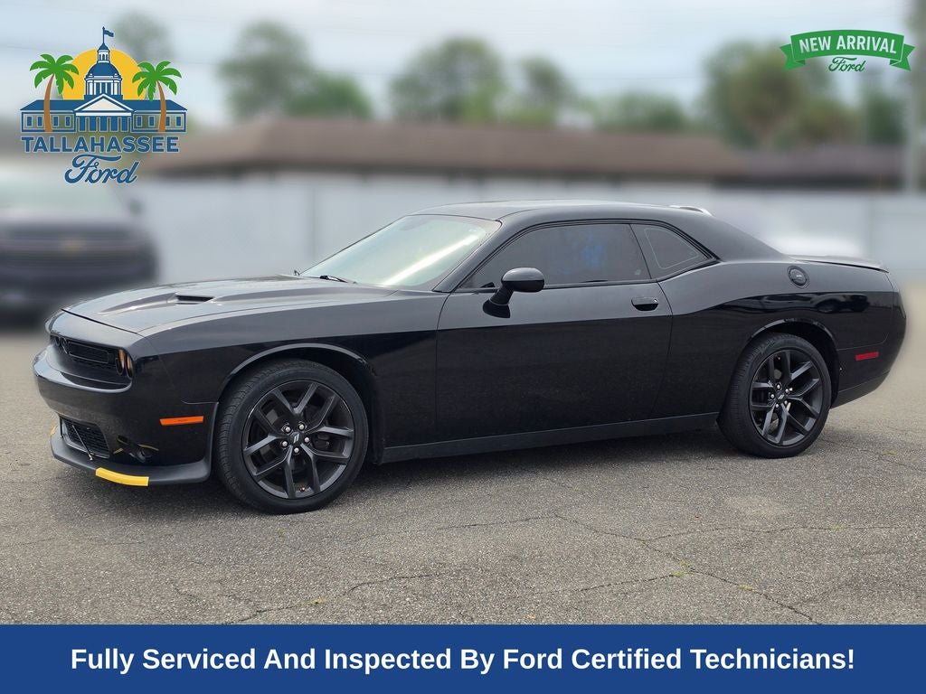 2022 Dodge Challenger SXT Auto's photo
