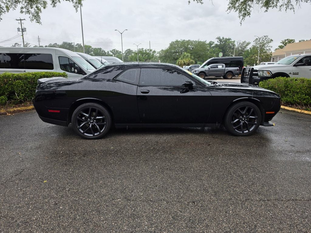 2022 Dodge Challenger SXT