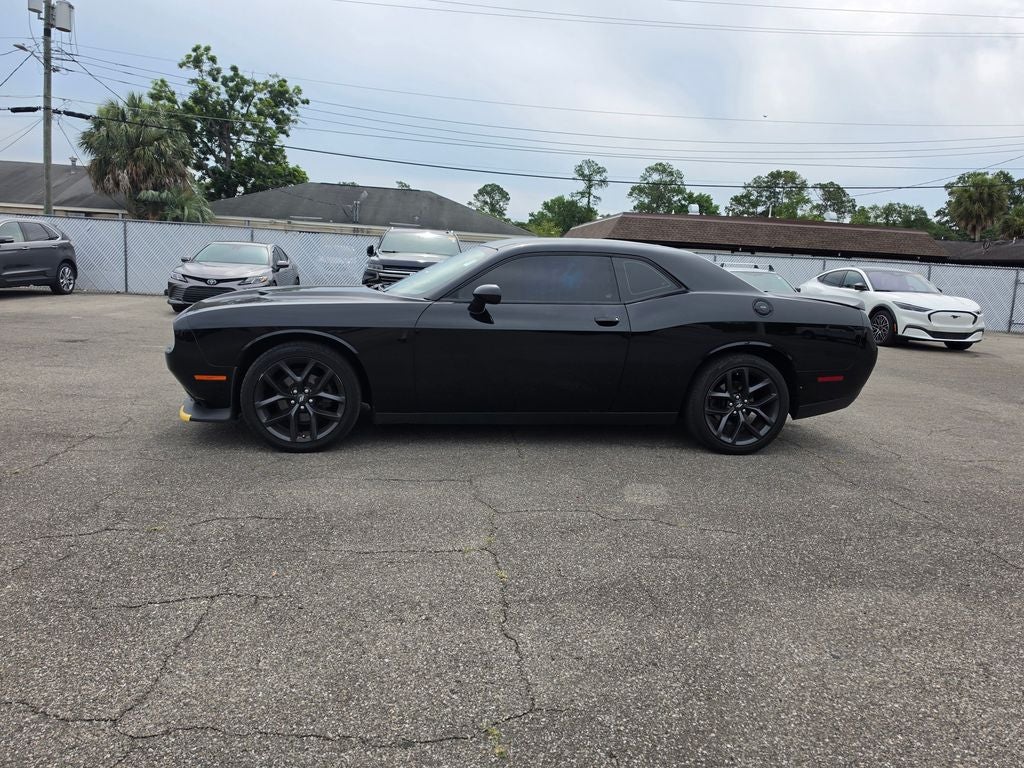 2022 Dodge Challenger SXT