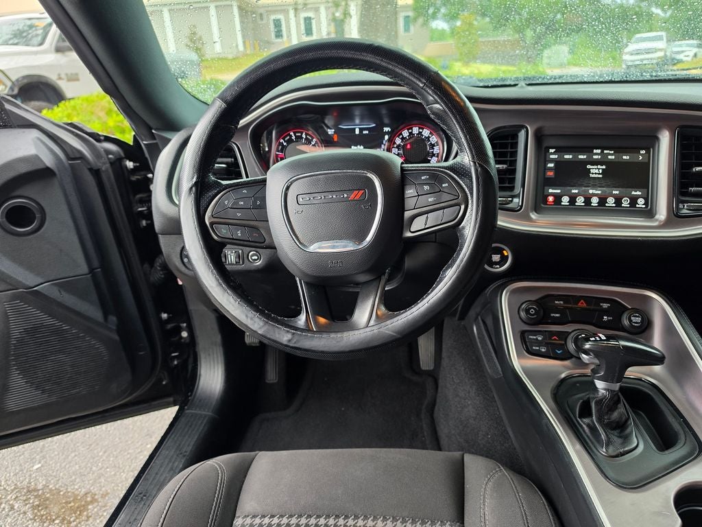 2022 Dodge Challenger SXT