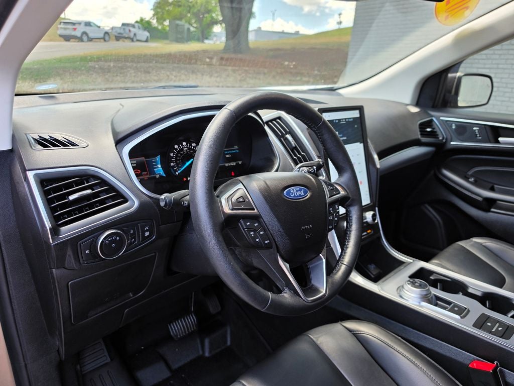 2021 Ford Edge Titanium