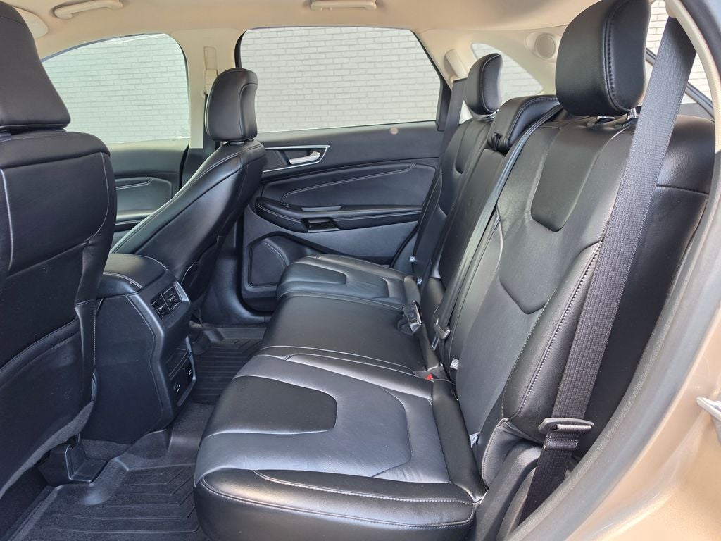 2021 Ford Edge Titanium