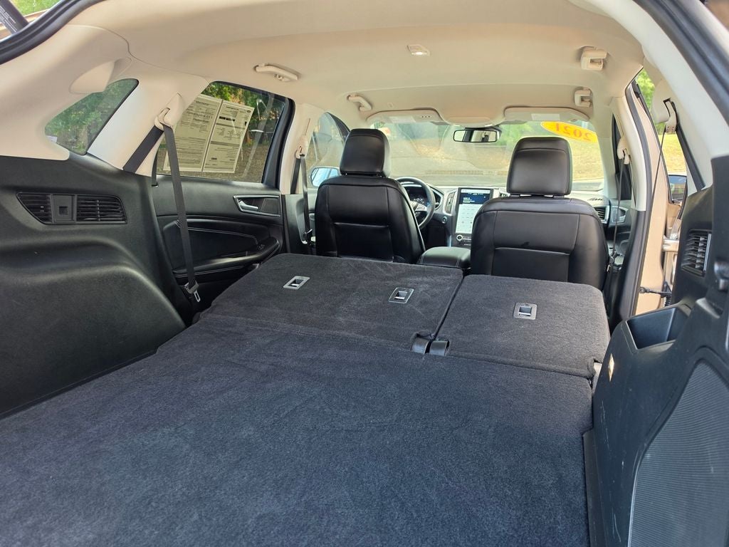 2021 Ford Edge Titanium