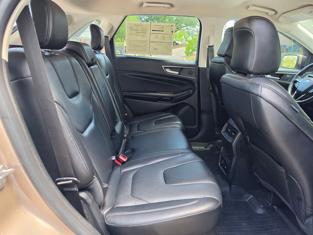 2021 Ford Edge Titanium
