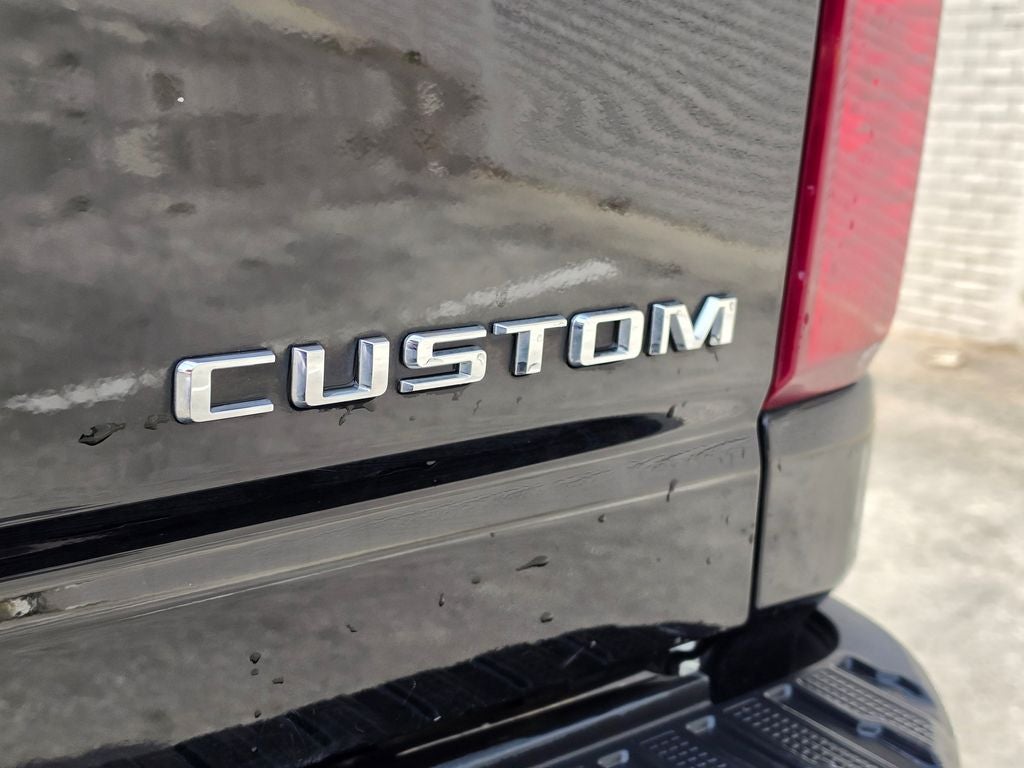 2024 Chevrolet Silverado 2500HD Custom