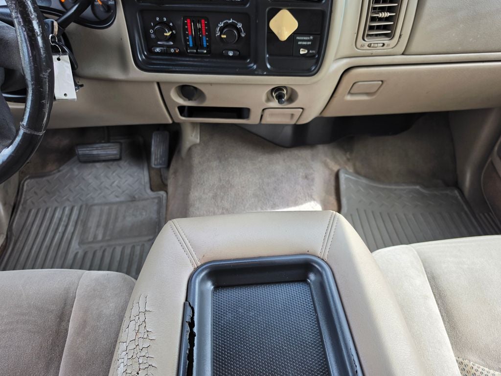 2004 Chevrolet Silverado 1500 LS