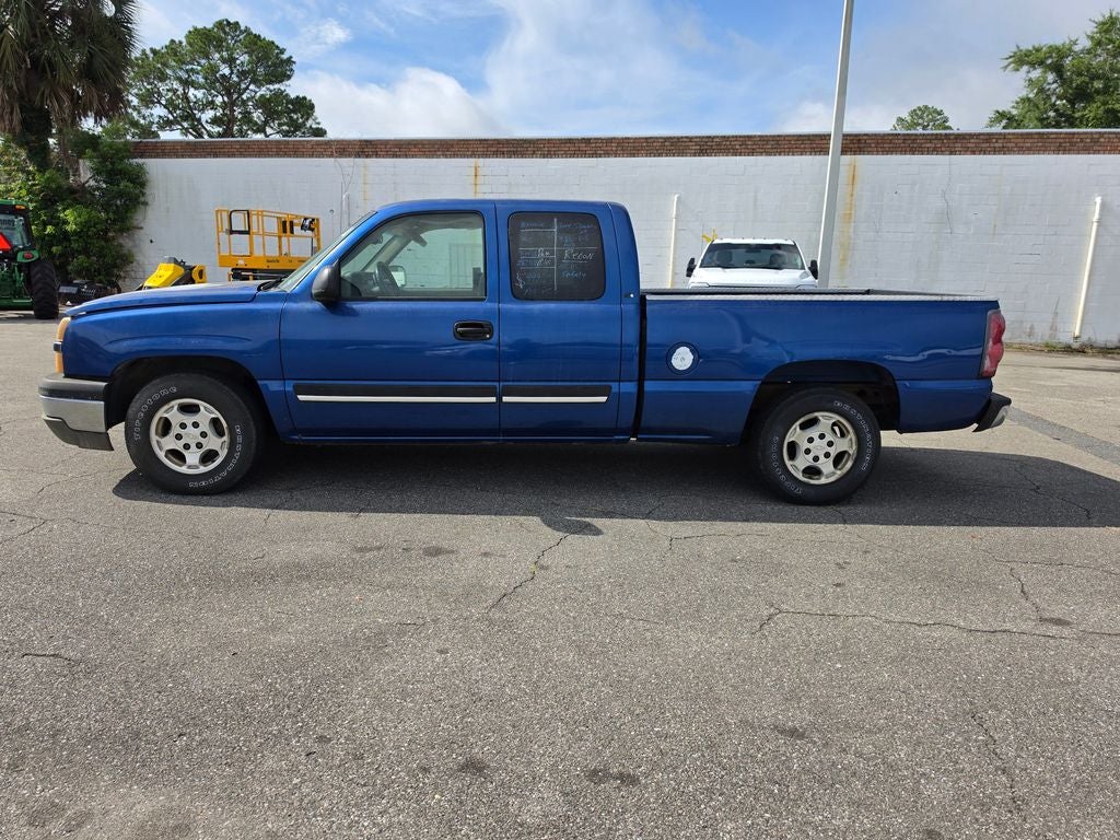 2004 Chevrolet Silverado 1500 LS