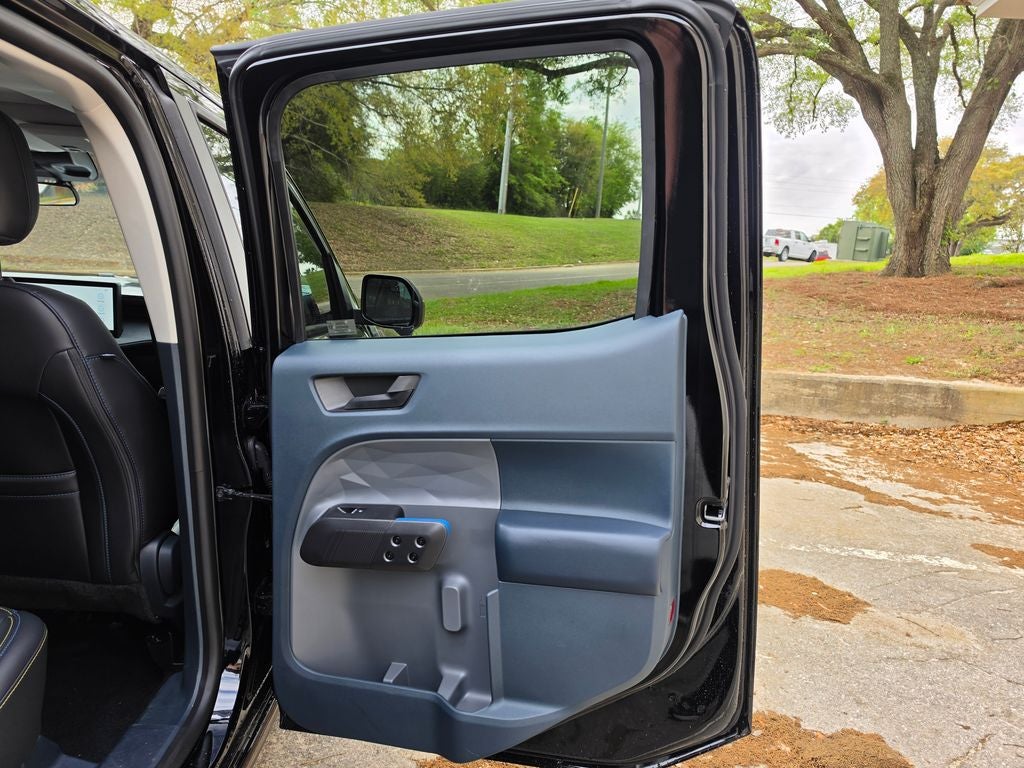 2026 Ford Maverick Lobo High