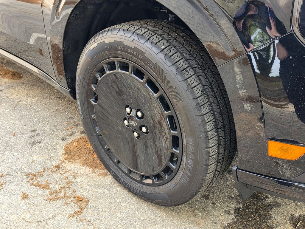 2026 Ford Maverick Lobo High