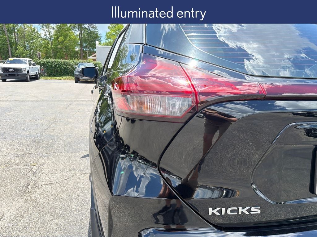 2023 Nissan Kicks SV