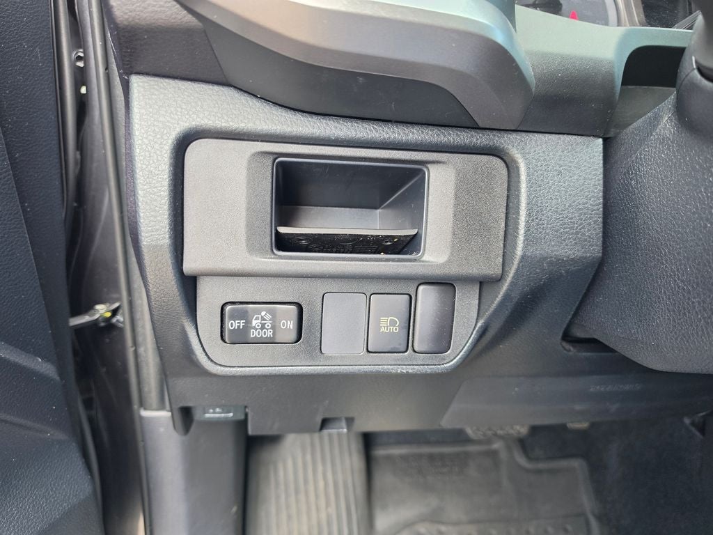 2019 Toyota Tacoma SR5 V6