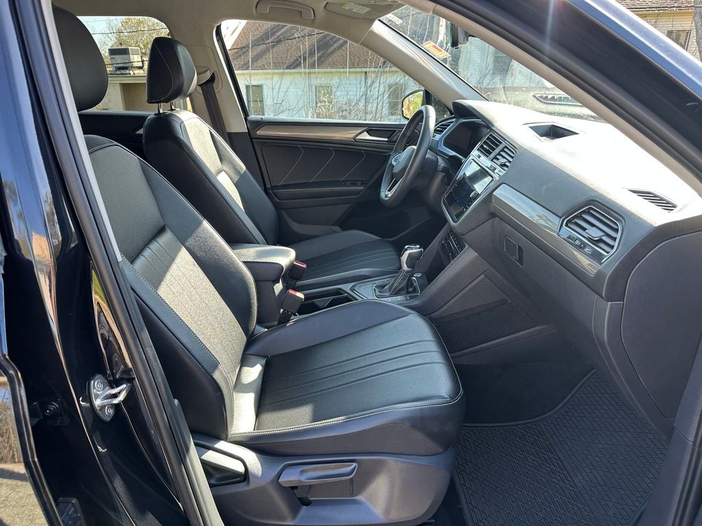 2023 Volkswagen Tiguan 2.0T SE