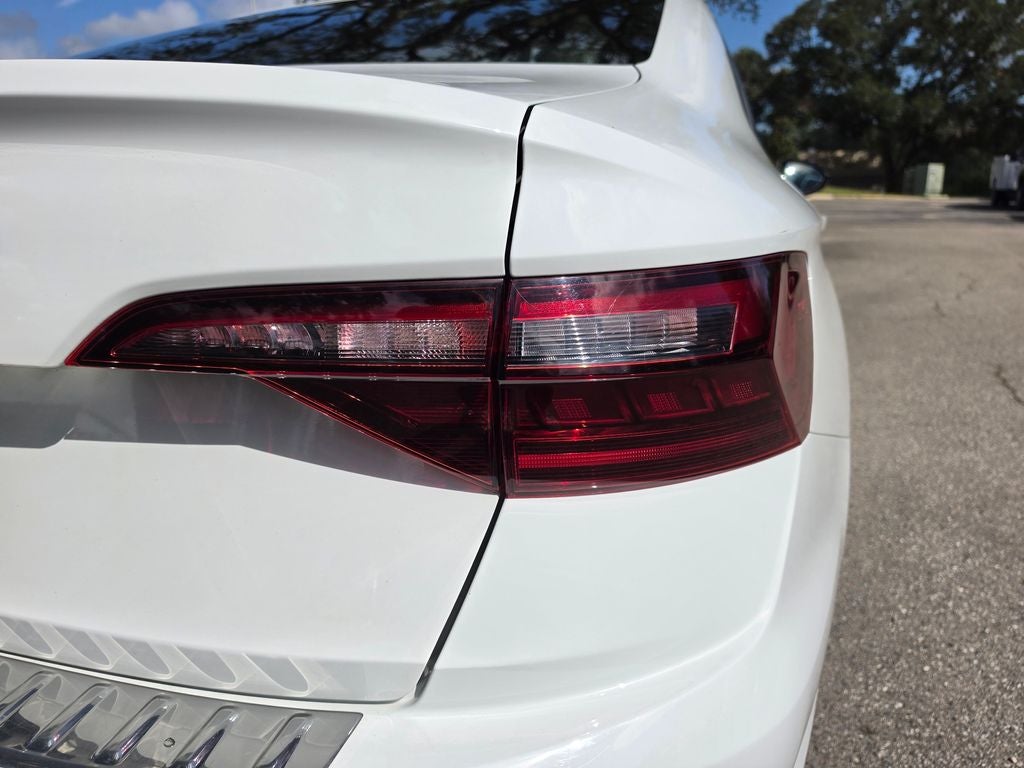 2021 Volkswagen Jetta R-Line